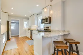 2 Mi to Northwestern: Updated Home w/ Game Room! - Image 2