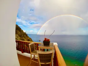 HC 18/65 2-BR Escape w/ Balcony & Stunning Views - Image 5
