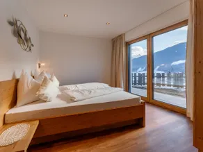 Sunny apartment with breathtaking view - Image 3