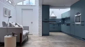 Elegant City Home| Roof Top Terrace | Parking - Image 5
