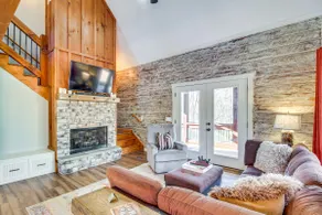 Hot Tub & Movie Room: Updated Cabin in Ellijay! - Image 5