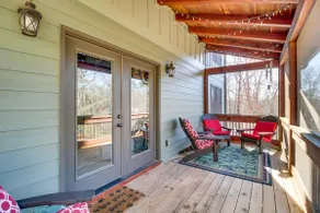 Hot Tub & Movie Room: Updated Cabin in Ellijay! - Image 2
