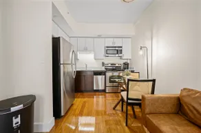 Studio in downtown crossing Boston 3937 - Image 4