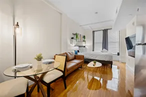 Studio in downtown crossing Boston 3937 - Image 2