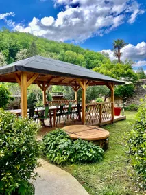Charming house for 14, pool and indoor hottub - Image 3