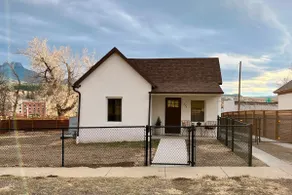 Kit Carson Bungalow: AC/Heat + Pets Free! - Image 2