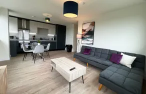 Apartment-One Bedroom with Parking-Deluxe-View of the valley - Image 2