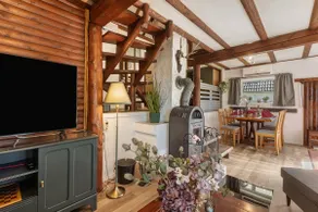 Little Red Riding Hood vacation home - Image 5