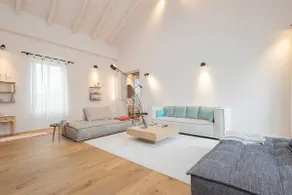 [Free parking & Charm] The Artists' Residence - Image 3