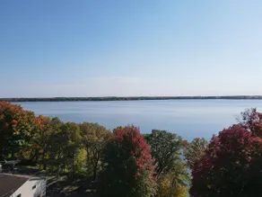 Stone Lodge Hideout | Lake Washington | Sleeps 12 - Image 3