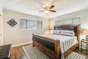 Sleeps 8 (3 BR): Large Home Near Cajundome, Festiv - Image 3