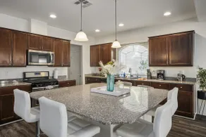 Spacious 5BR Vegas Home | Games • BBQ • Near Strip - Image 3