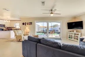 4 Mi to Historic Dtwn Venice: Home w/ Heated Pool! - Image 5
