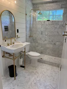 Cabin Suite #4 - Image 2
