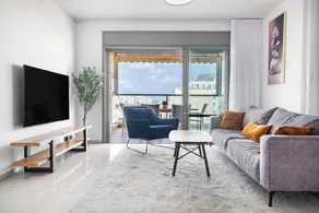 Ashdod Luxe Escape – Spacious, Stylish, with Mamád - Image 2