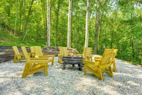 Ideal Location & Mountain Views: Chattanooga Home! - Image 3