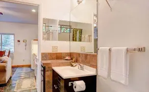 Yosemite Woods Duplex in Yosemite-Upper Unit - Image 3