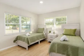 Spacious Duplex Zephyrhills #2 - Image 4