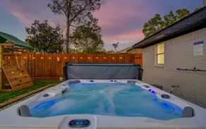 5-Bd 2-Ba Tranquil Retreat Ft Jacuzzi & Playground - Image 4