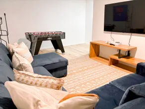 Dedicated Office, Xbox S, Grill on Deck, Spacious - Image 4