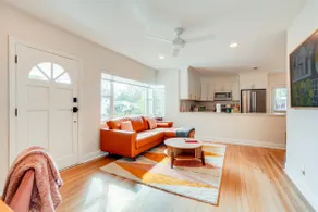 Mid-century Lakeland Home w/ Game Room! - Image 5