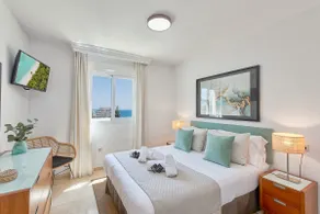 Marina Duplex Ocean View · Pools · Beach nearby - Image 4