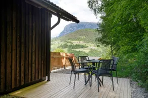 Höllerhof Apt Hans - Image 3