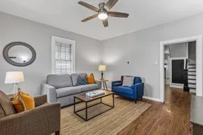 Walkable Cozy Home by Zoo, Forest Park - Pets OK - Image 2