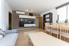 Villa mit Terrasse, Garten und Grill | Stadtblick | Perfekt für die Arbeit von Zuhause - Image 5