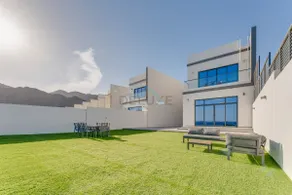 Arabian Gulf and Mountain Views, Al Dana Island - Image 4