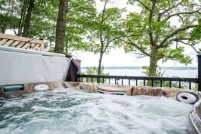 Lakefront House: Hot Tub, Game Room & Wine Trail - Image 2
