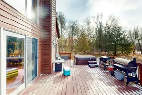 Golf View Oasis: Hot Tub, Sauna & Fire Pit - Image 3