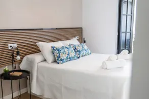 Apartamentos de Juan, Apartment with double bed. - Image 2