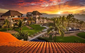 Luxury Apartment in Playa Blanca Zihuatanejo CAUMA - Image 2