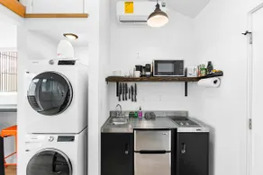 Echo Loft: A Modern Escape - Image 5