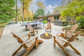 2027 OPEN! (3 Nt Min) Harbert Home With Private Hot Tub Steps To Beach! - Image 2