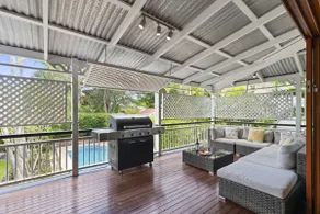 Mother's Day Getaway - 15mins to City with Pool - Image 5