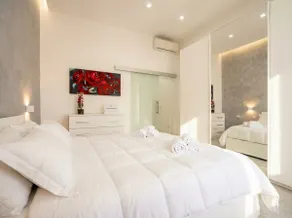 Casa di Carly - large cozy retreat in center - Image 4