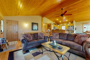 Pool & Beach Access! 'Lake Arrowhead Hideaway' - Image 3