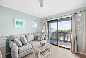 Sea Cabin 119 - Image 3
