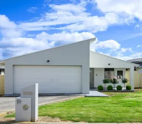 Family Holiday House - Image 2