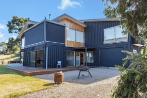 EcoFriendly Scandinavian Retreat Near McLaren Vale - Image 3