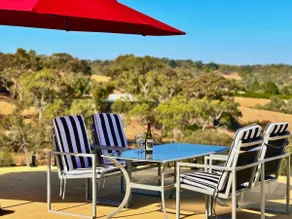 EcoFriendly Scandinavian Retreat Near McLaren Vale - Image 2