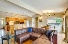 Backwater Cove 4 Bed/2.5 Bath/Dock/Deck-Sleeps 10 - Image 4