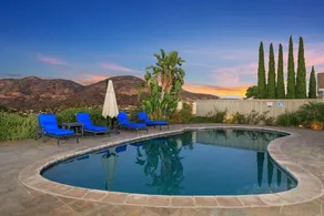 Pool & fire pit - Hemingway Heaven - Image 4