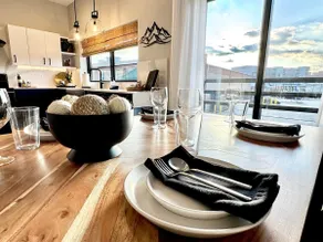 Urban Overlook - Northshore Luxury Prime Location - Image 4