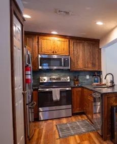 Pocono Mountain House - Pets, Fireplace, Sleeps 8 - Image 5