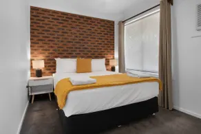 Langdon Hideaway | Three Queens | Walk to CBD - Image 3