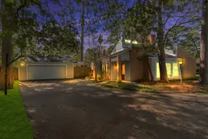 Kingwood Escape – 6BR w/ Heated Pool |Near IAH! - Image 5