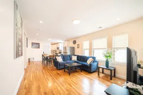 Modern 3BR Boston w/Parking| Fenway & Airport 30/3 - Image 2